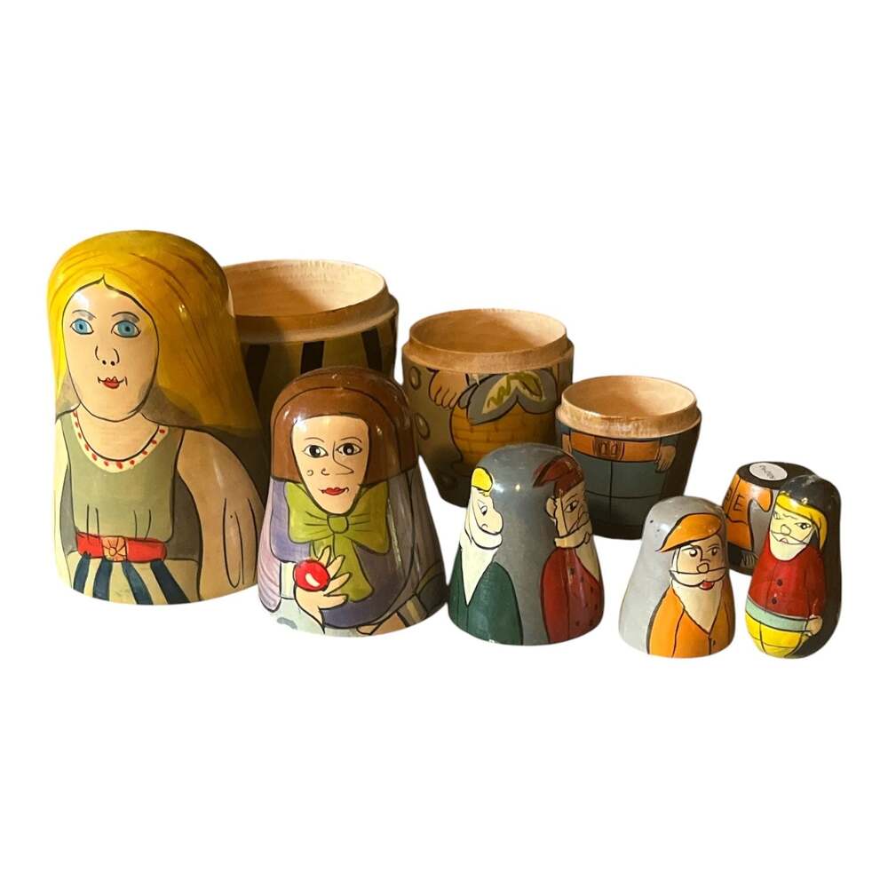 Vintage Matryoshka Nesting Dolls Danish Dutch Family cottagecore
